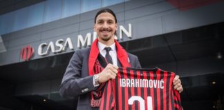 Zlatan Ibrahimovic resmi berseragam AC Milan. Milan mendatangkan Ibra dalam bursa transfer musim dingin Januari 2020. Ibra siap bersaing dalam Liga Italia atau Serie A Italia.(Twitter/AC Milan)